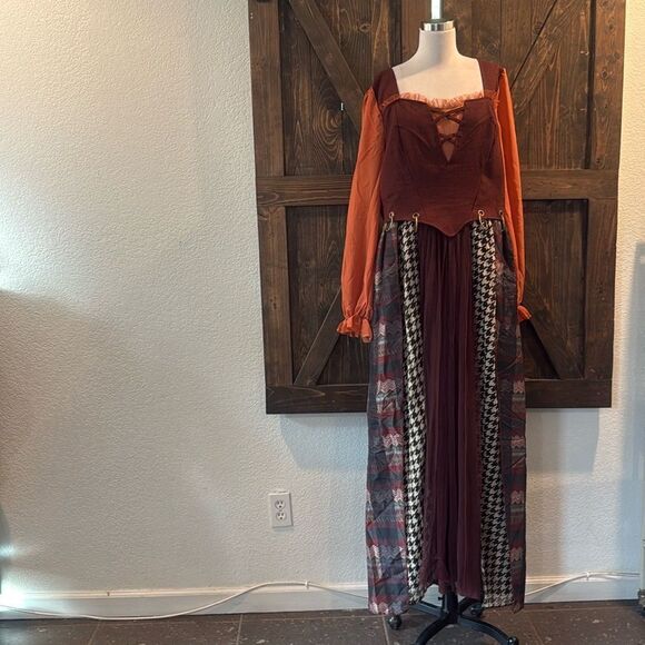Spirit Halloween Hocus Pocus Mary Sanderson Costume for Adults Witch Cos… - Picture 2 of 12